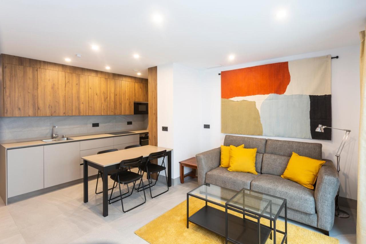 Apartamentos Bajeles Sevilla Urban Экстерьер фото