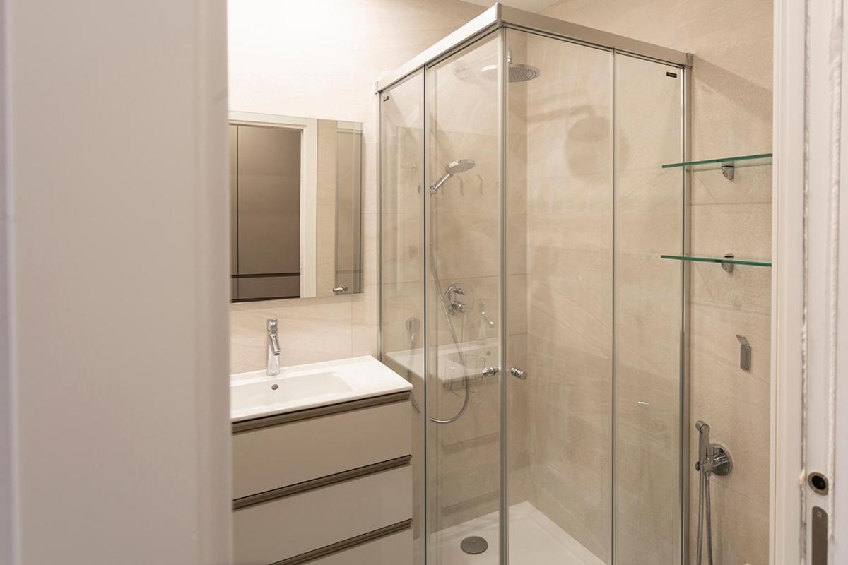 Apartamentos Bajeles Sevilla Urban Экстерьер фото